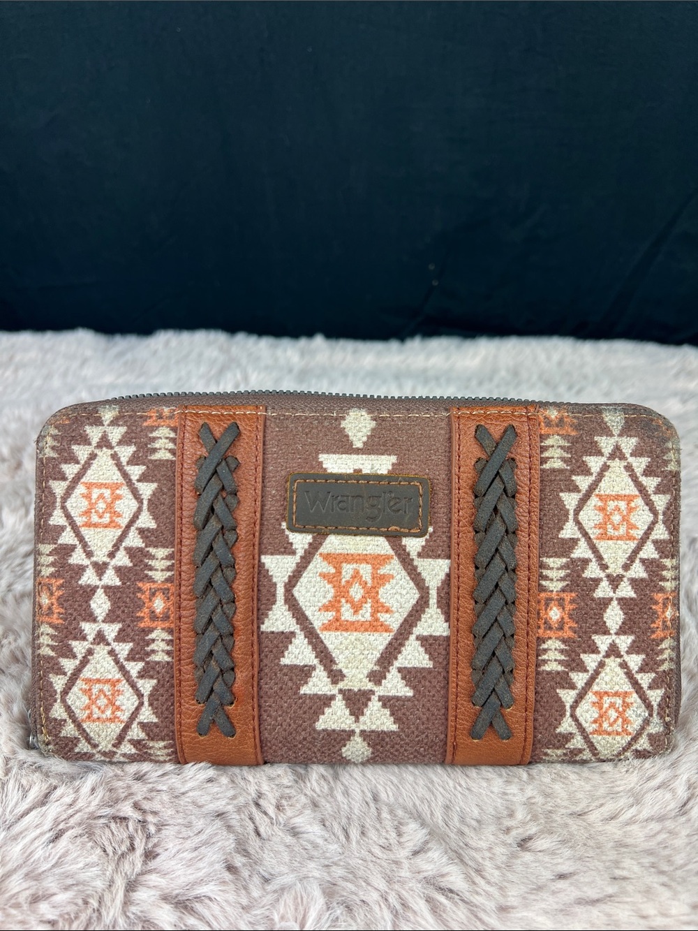 Wrangler Southwestern Aztec Zip-Around Wallet
